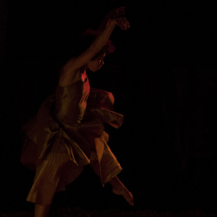 festival off,avignon,théâtre Golovine,compagnie phie, Danse, danse contemporaine, création, Sophie Adam, Alain Basso, Savoie, Tarentaise,Vanoise, ateliers, chorégraphiques, séniors, tous publics, musique, Savoie en scène, spectacle vivant,&nbsp; poésie, artiste chorégraphique, danseur, chorégraphe, Wilfried, Neige, Petites Formes, Festival de la Danse, danseur, danseuse, bourg-saint-maurice, seez, albertville, chambéry, enfants, scolaires